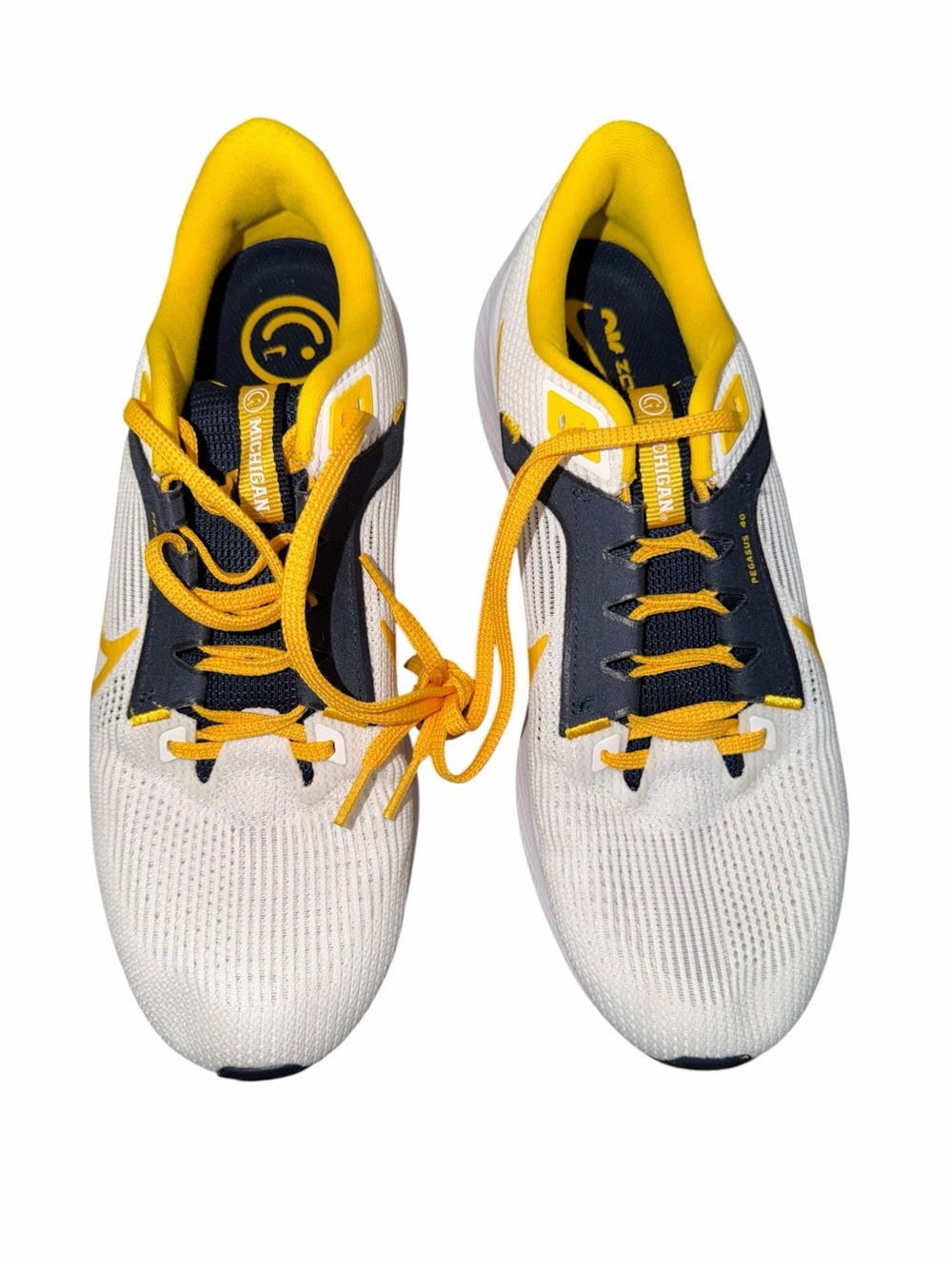 Nike Air Zoom Pegasus 40 Michigan Wolverines Men’s 11 White Navy Maize